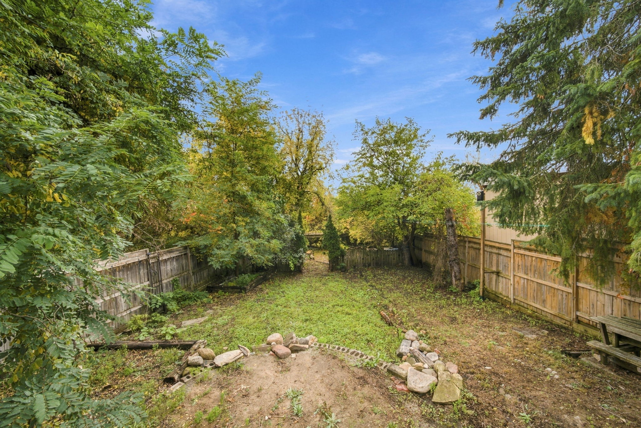  Photo 34