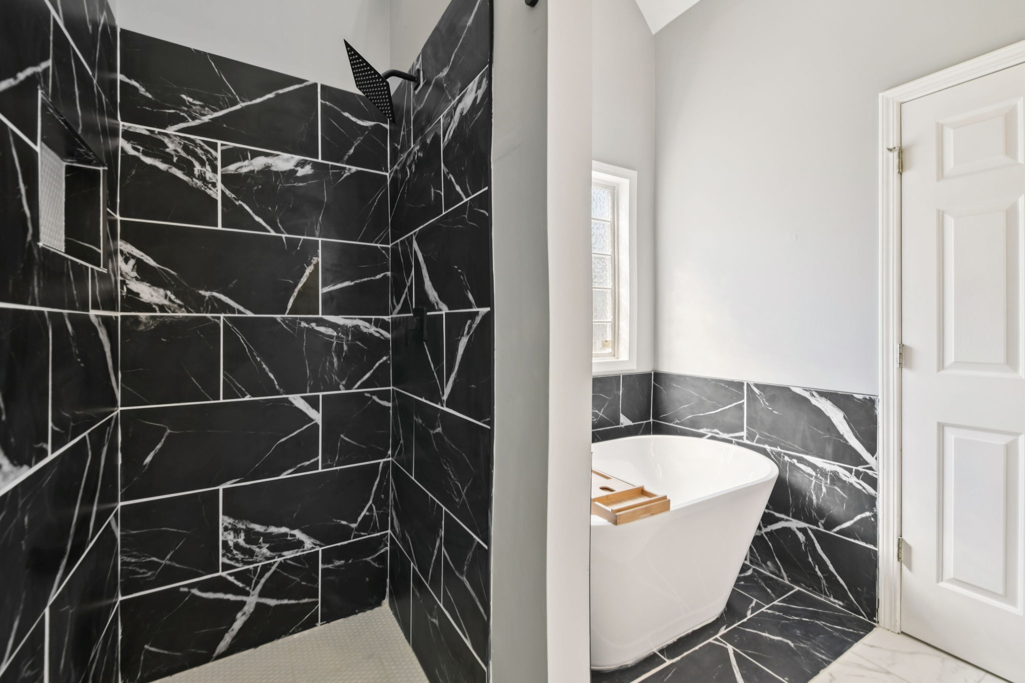 Freeman Forest Dr-L2109-022