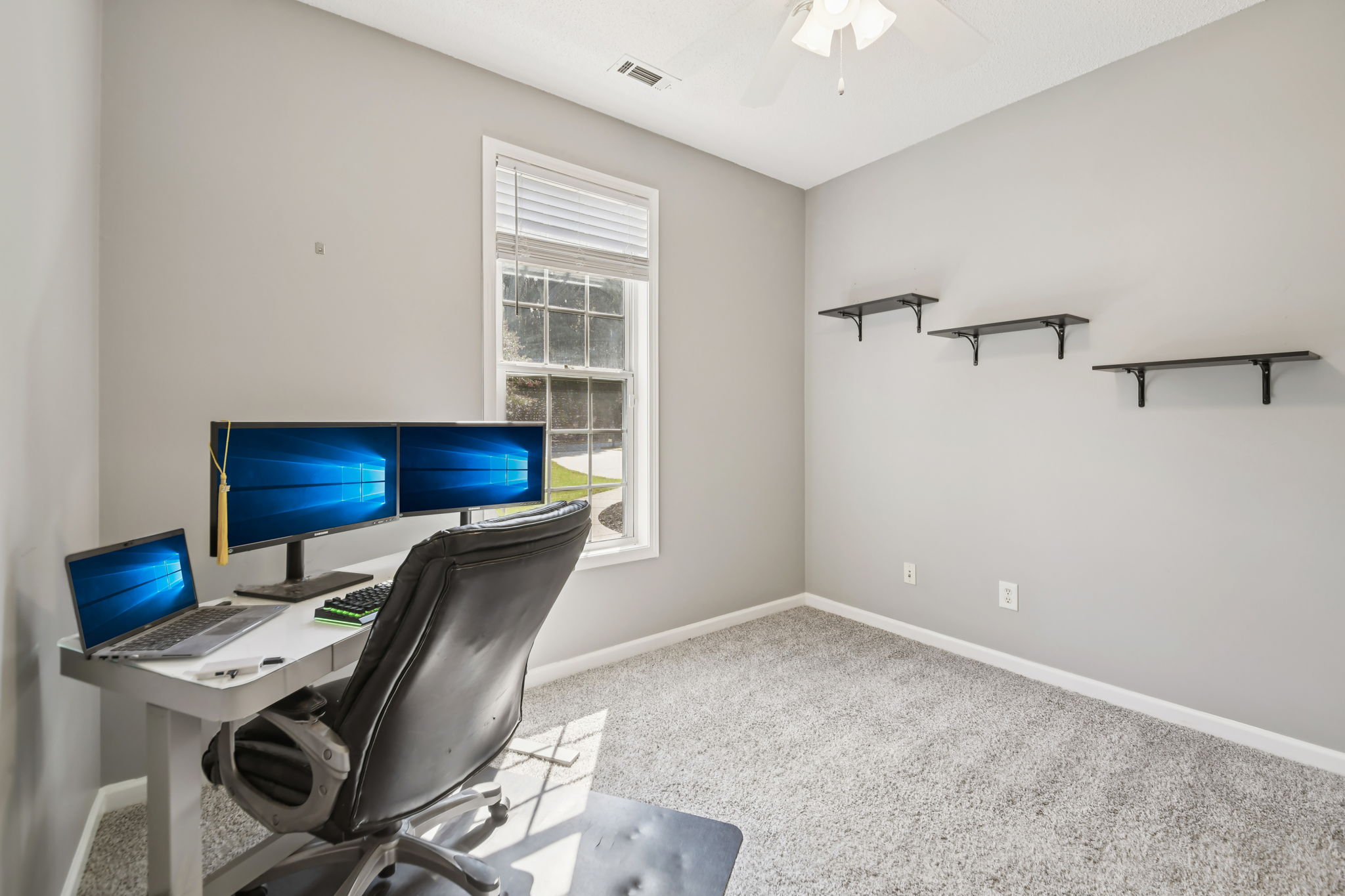Freeman Forest Dr-L2109-028