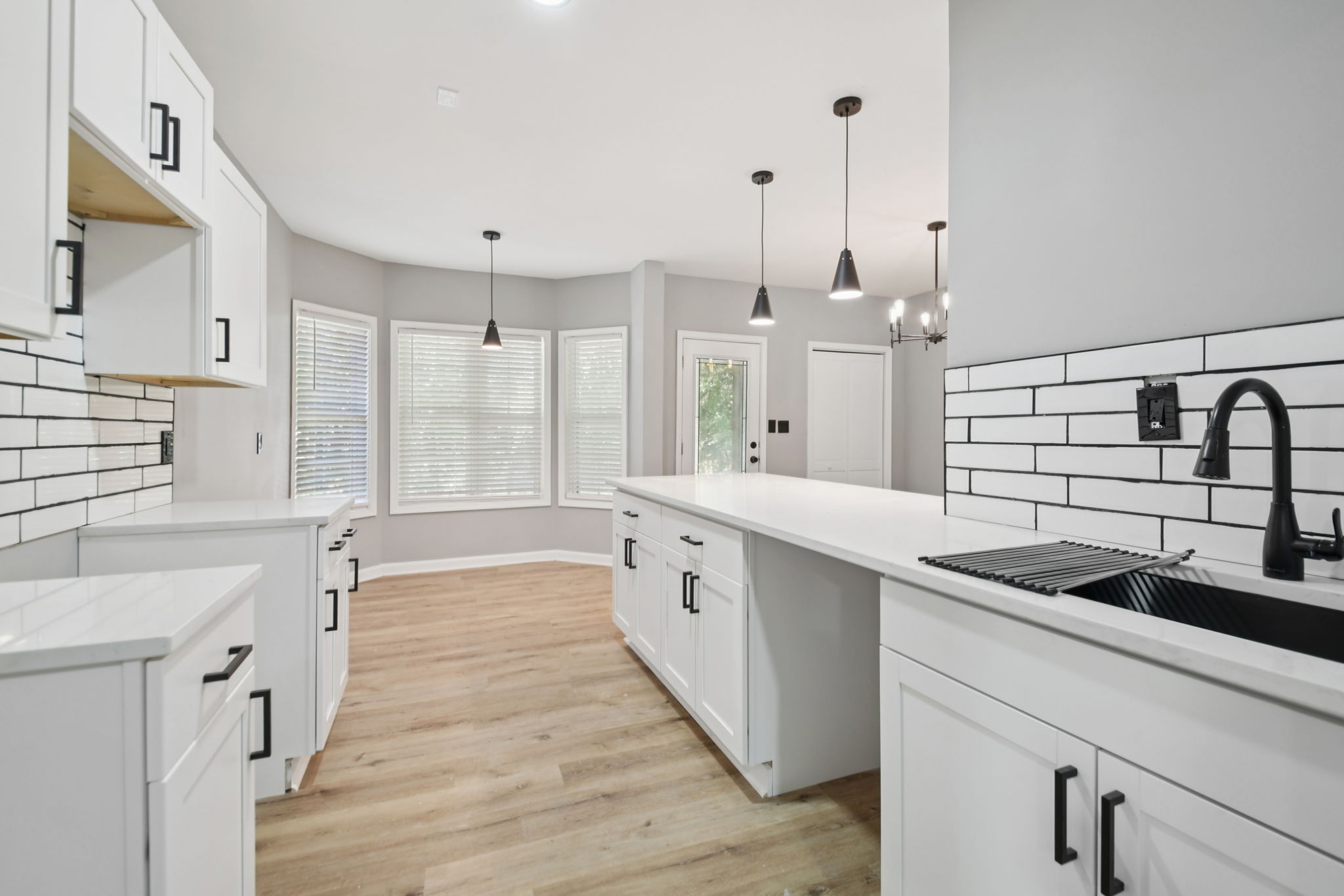 Freeman Forest Dr-L2109-034