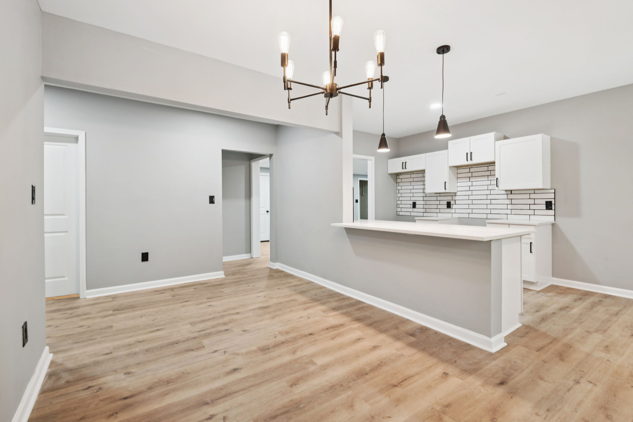 Freeman Forest Dr-L2109-037