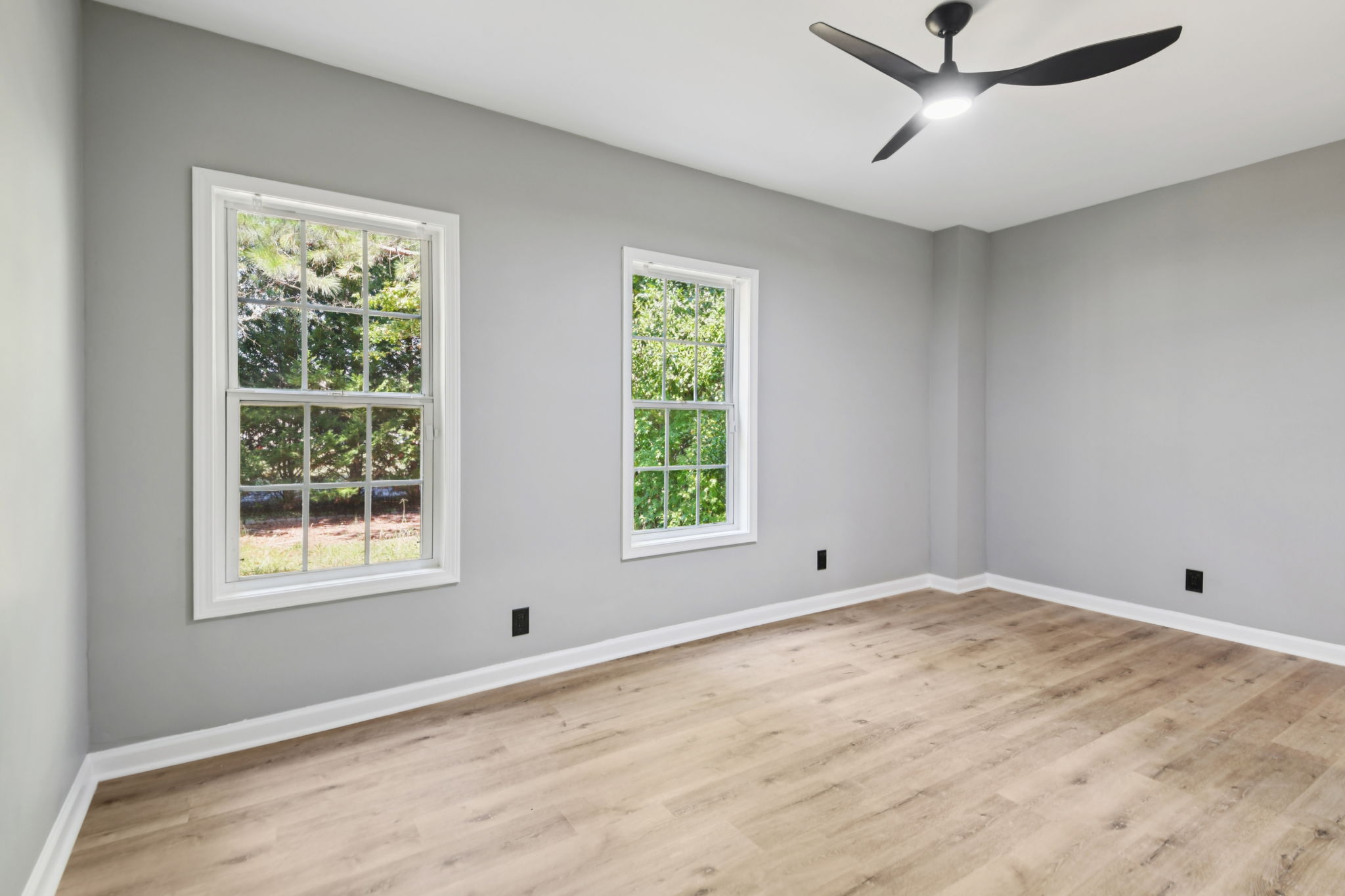 Freeman Forest Dr-L2109-040