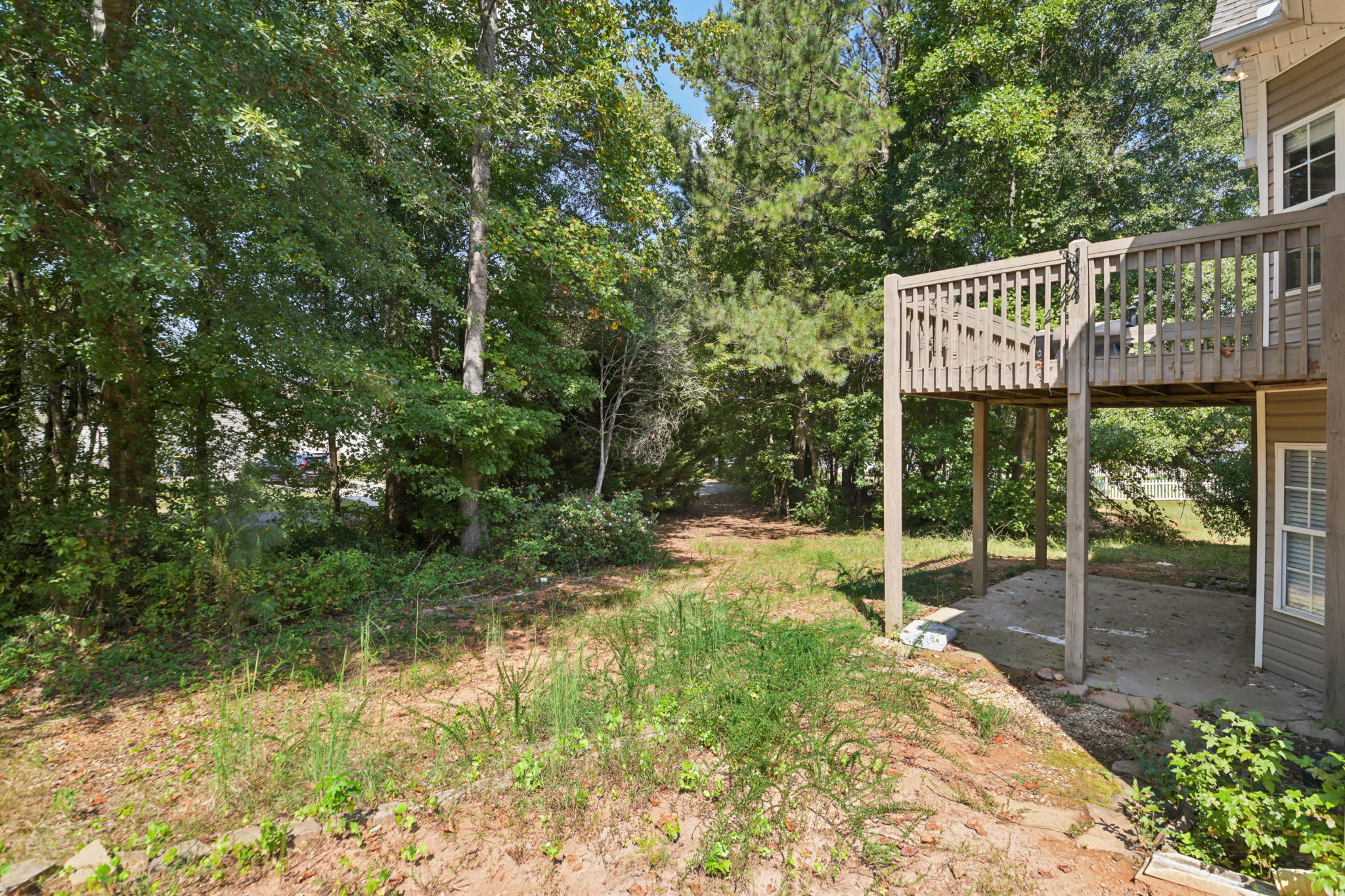 Freeman Forest Dr-L2109-047
