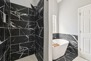 Freeman Forest Dr-L2109-022