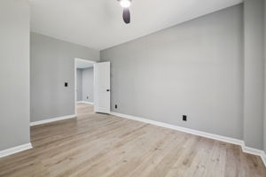 Freeman Forest Dr-L2109-033