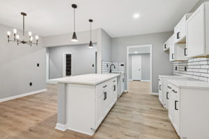 Freeman Forest Dr-L2109-035