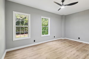 Freeman Forest Dr-L2109-040