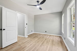 Freeman Forest Dr-L2109-041