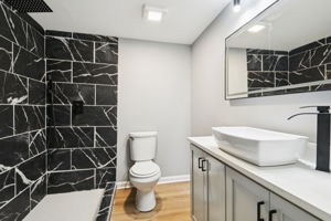 Freeman Forest Dr-L2109-042