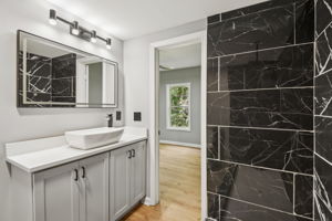 Freeman Forest Dr-L2109-043