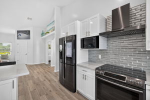 Kitchen 1 of 3