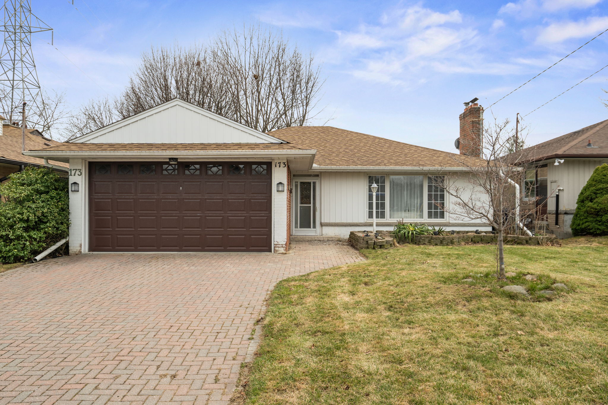 173 Rathburn Rd Toronto, ON M9B 2L2