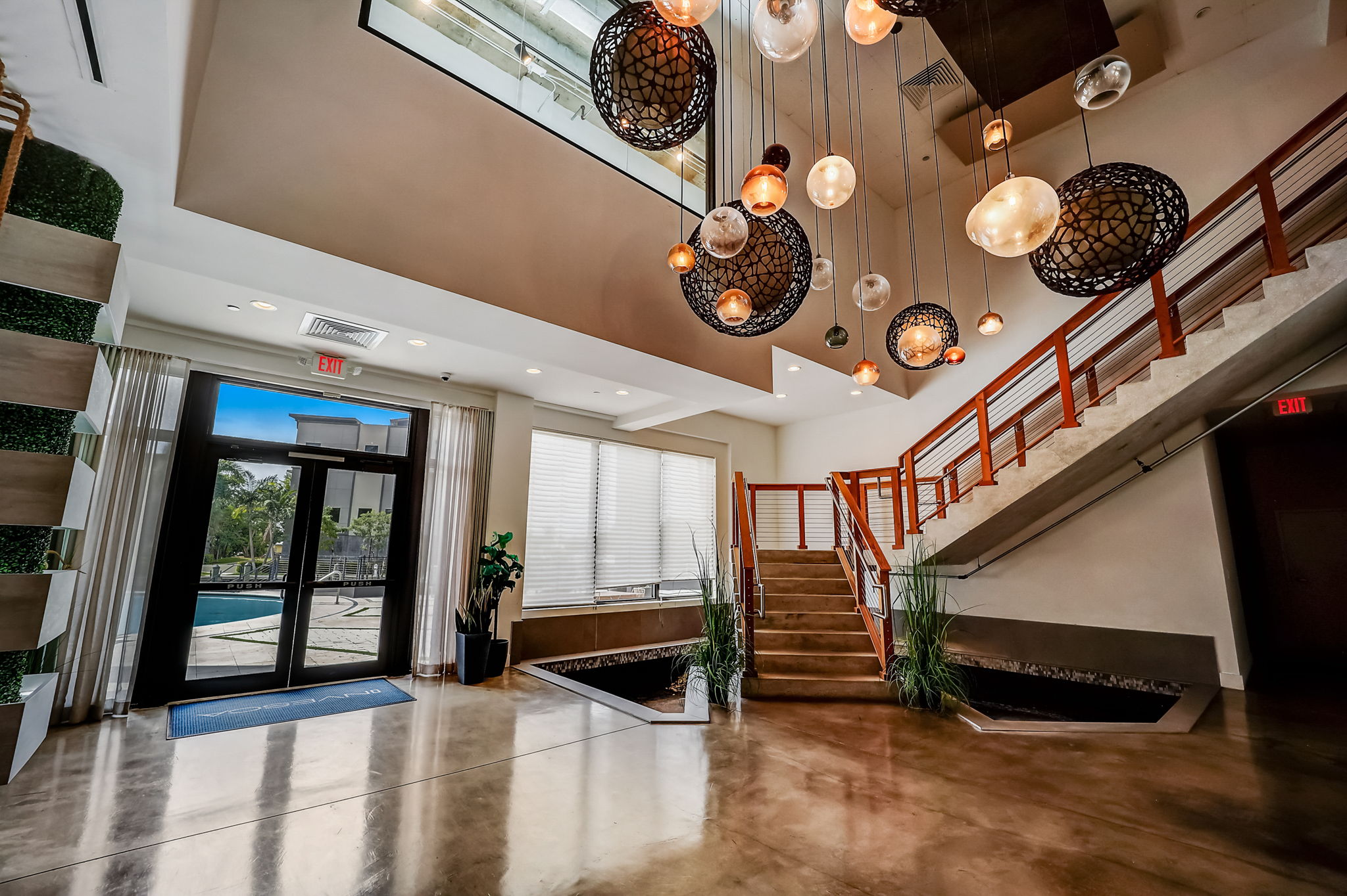 SE 1st Cir-048
