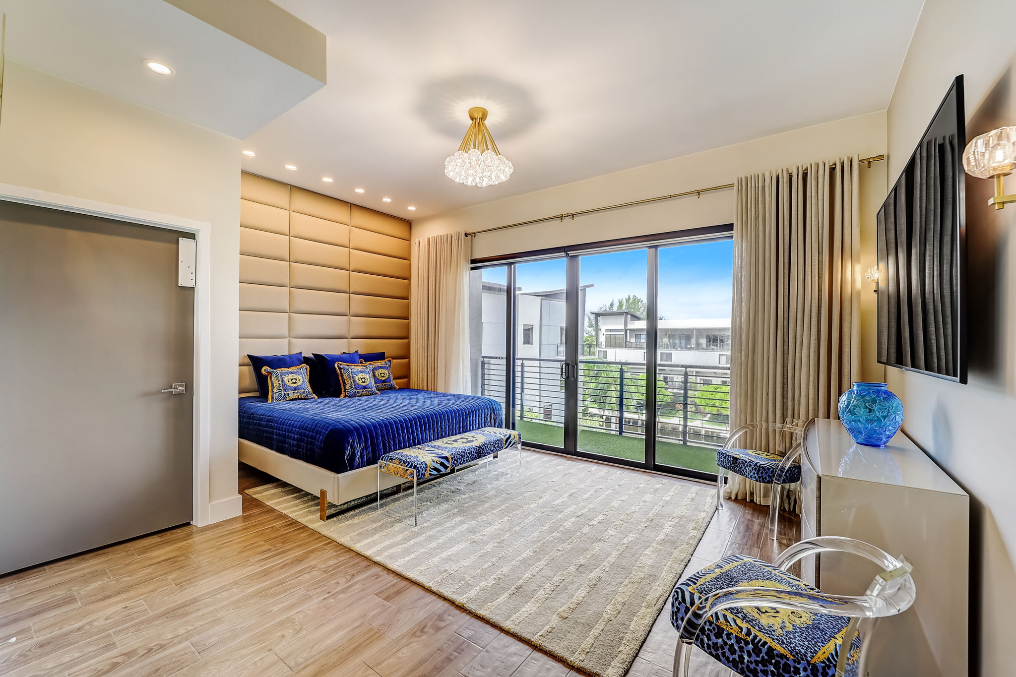SE 1st Cir-042