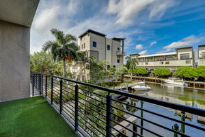 SE 1st Cir-053