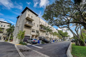 SE 1st Cir-001