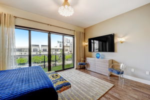 SE 1st Cir-043