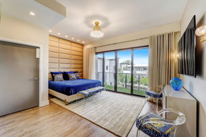 SE 1st Cir-042