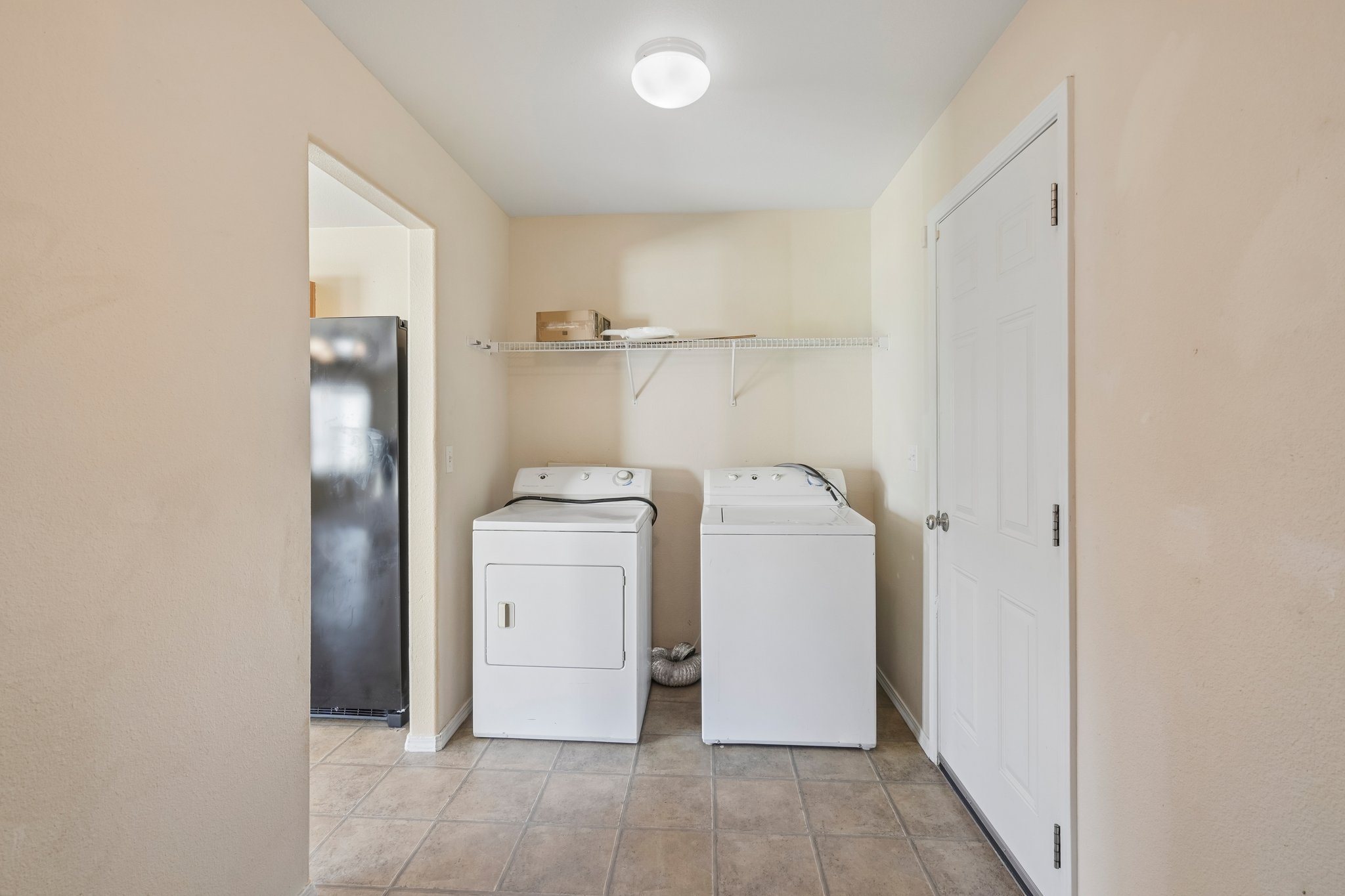 231262-232963 - 173 W Cooper Ave-S2907-013.jpg