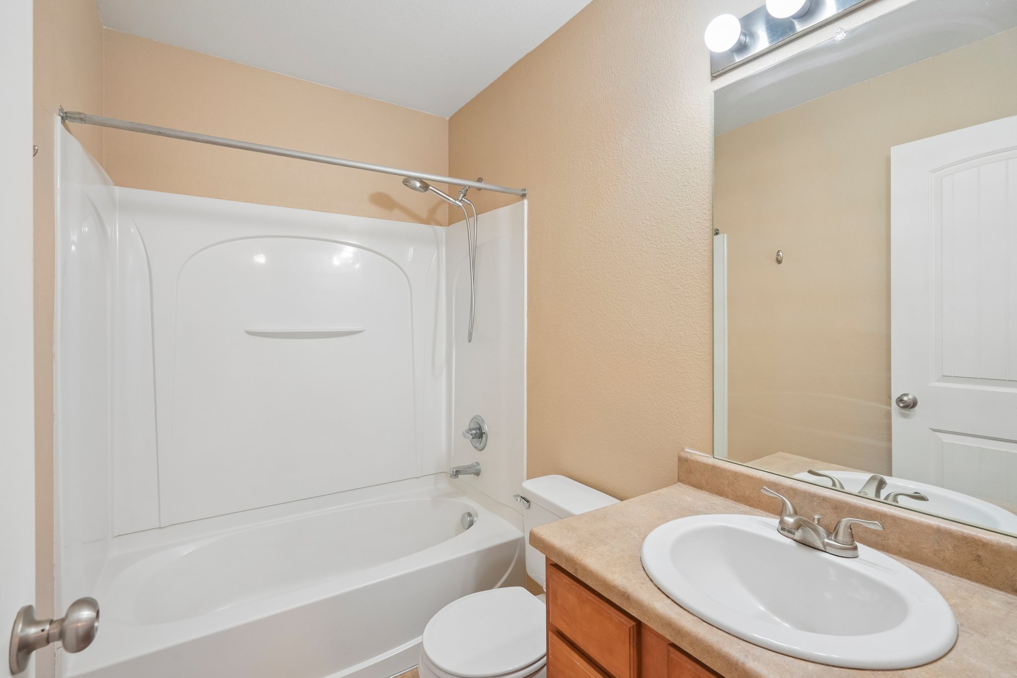 231262-232963 - 173 W Cooper Ave-S2907-016.jpg