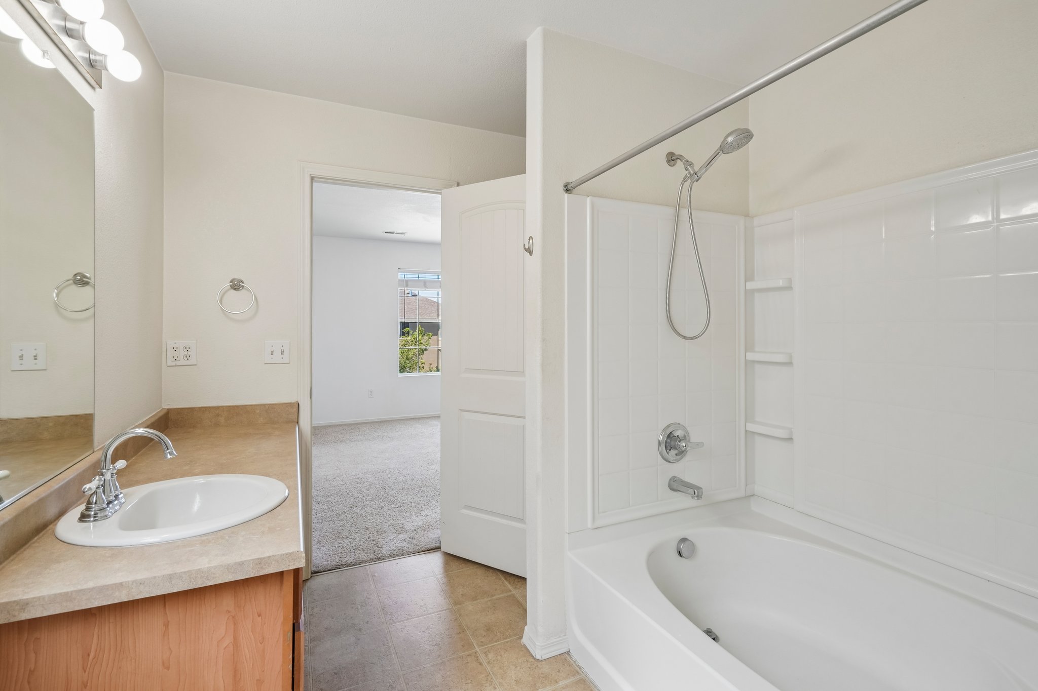231262-232963 - 173 W Cooper Ave-S2907-020.jpg