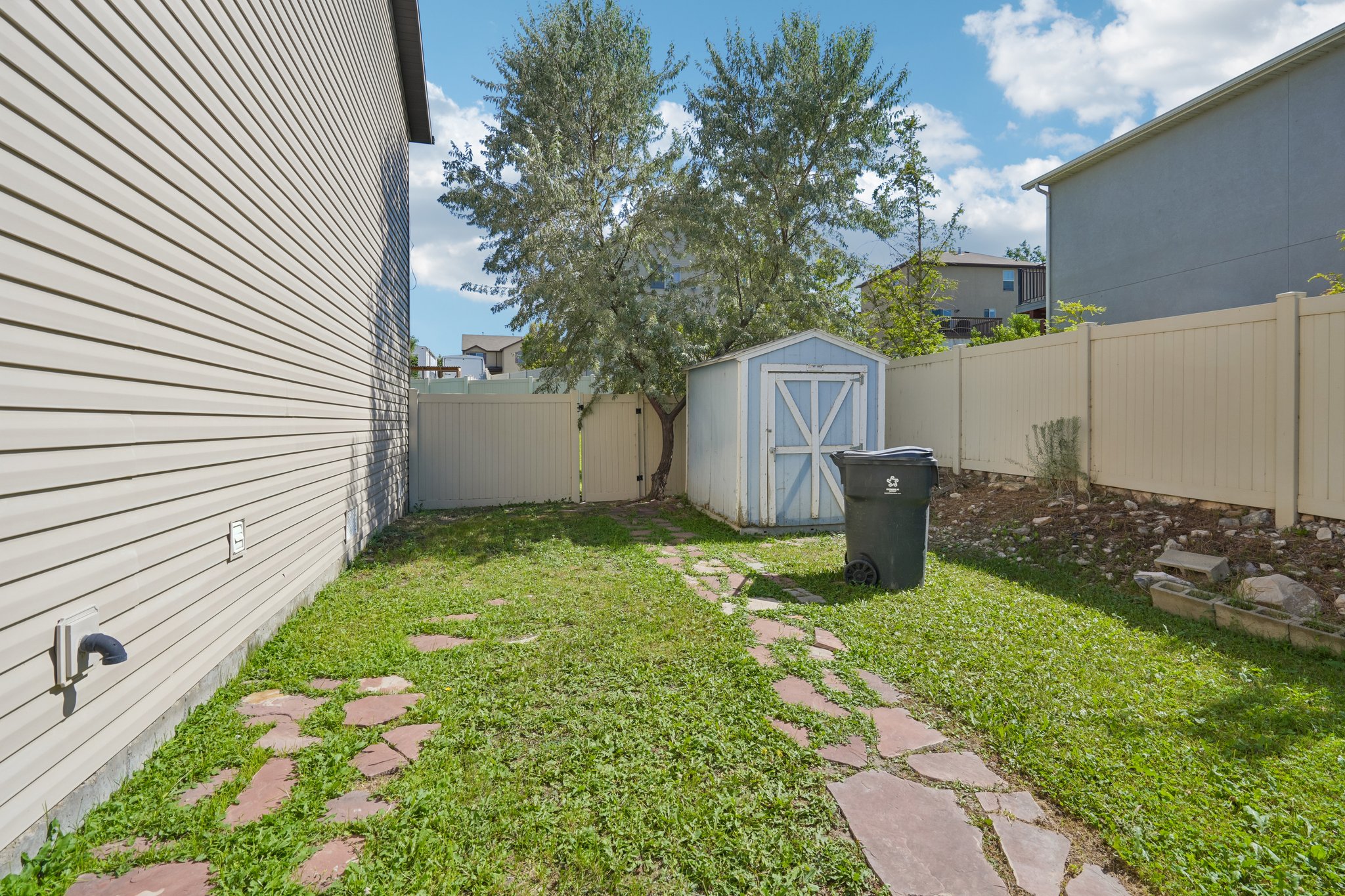 231262-232963 - 173 W Cooper Ave-S2907-035.jpg