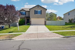 231262-232963 - 173 W Cooper Ave-S2907-001.jpg