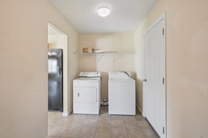 231262-232963 - 173 W Cooper Ave-S2907-013.jpg