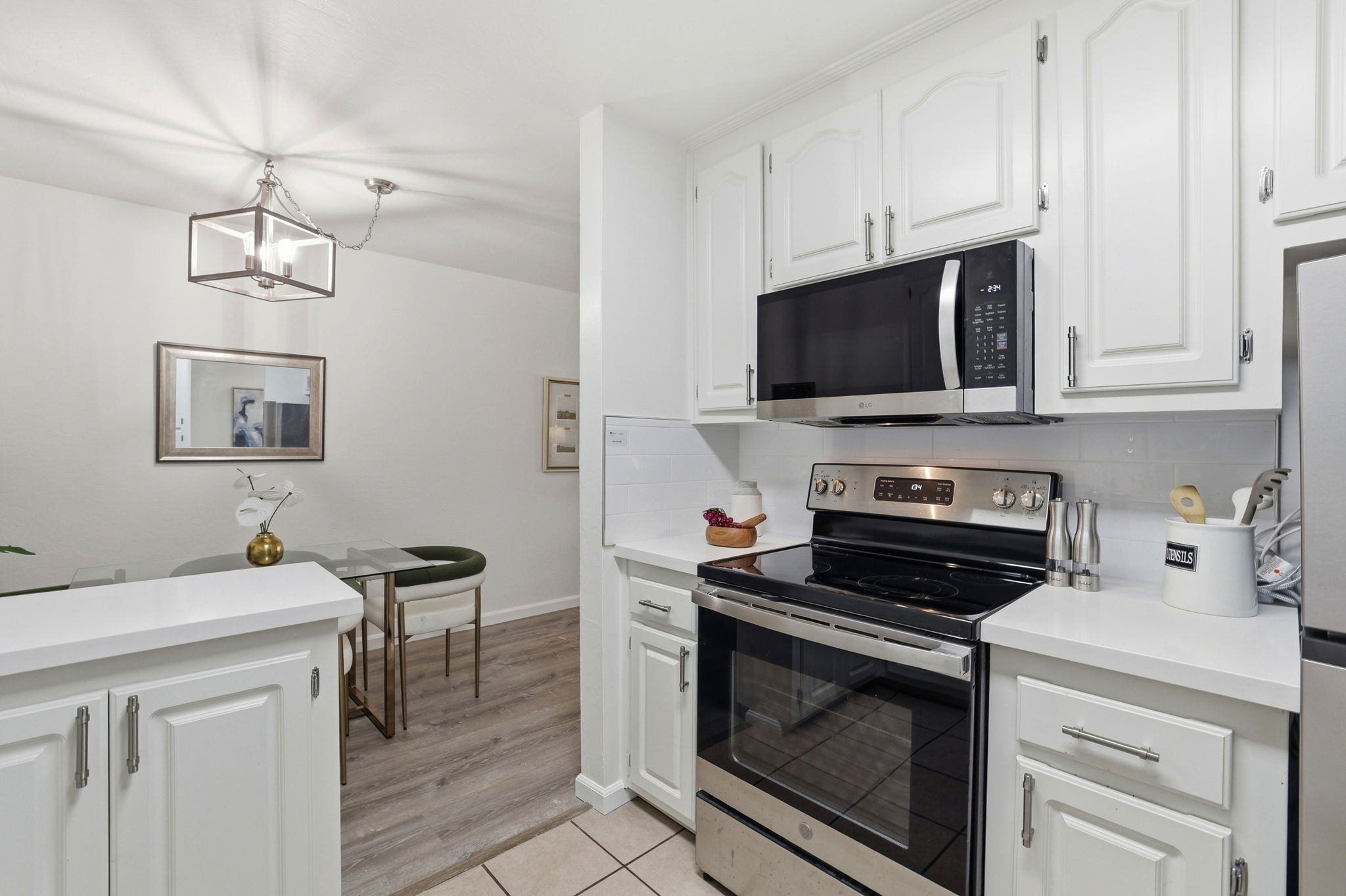 012_F8_1730 Halford Ave 247