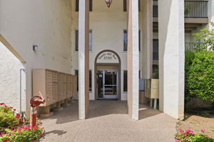001_F8_1730 Halford Ave 247