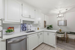011_F8_1730 Halford Ave 247