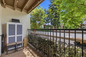 023_F8_1730 Halford Ave 247
