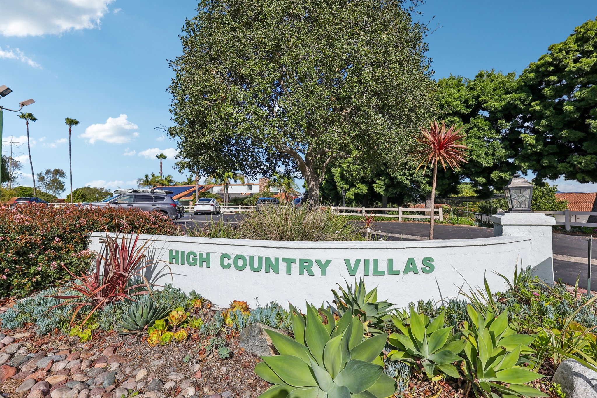 Pleasantdale Dr-0801-901.jpg