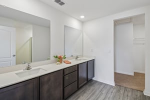 Wynford Cir-S1610-022.jpg