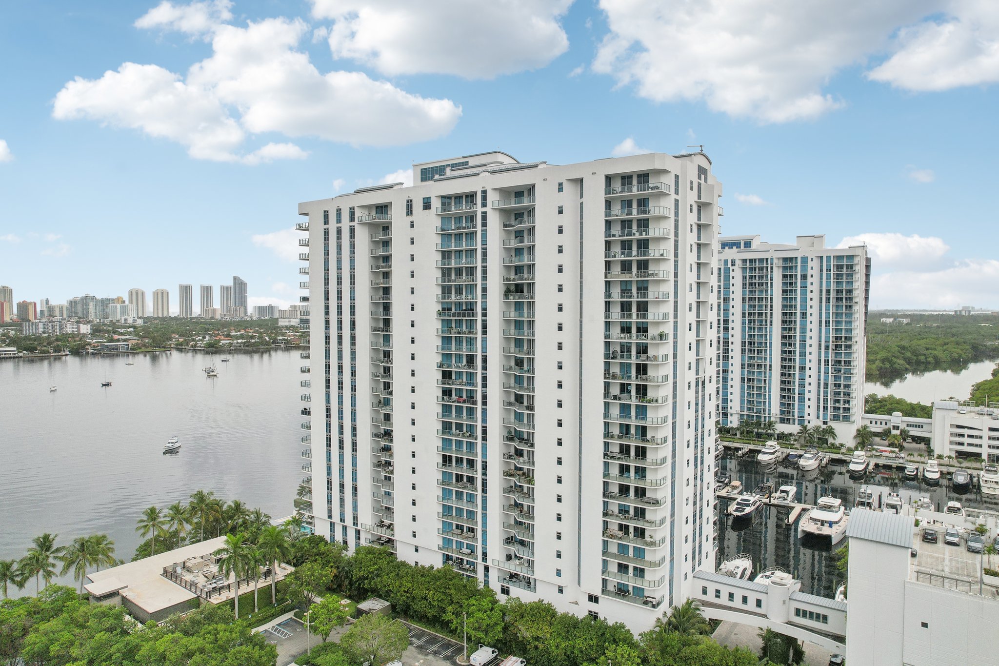 Biscayne Blvd LPH-6-041.jpg