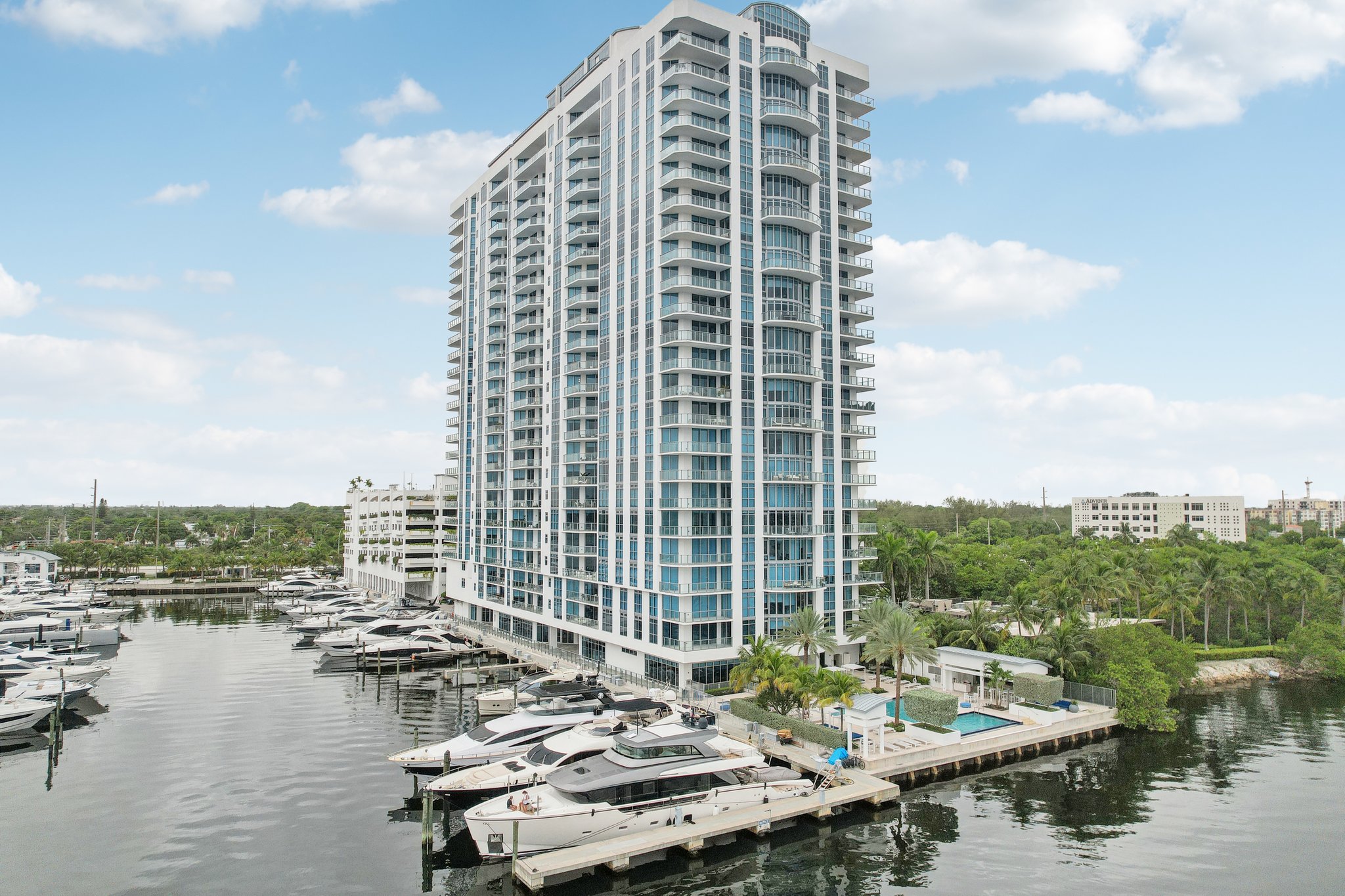Biscayne Blvd LPH-6-049.jpg