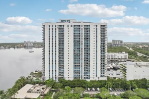 Biscayne Blvd LPH-6-042.jpg