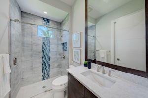 Bathroom6a