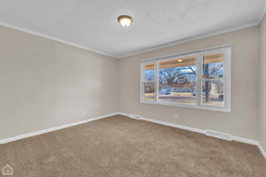 17302 Holmes Ave_011