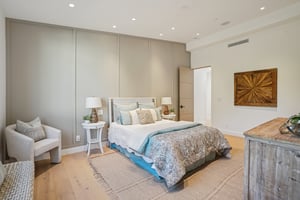 11th St-L2010-056.jpg