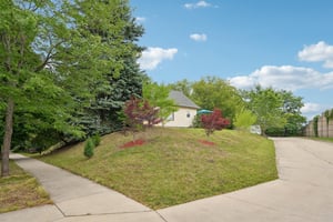 E Bennett Ave-S0608-036.jpg