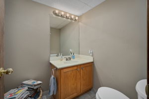  Photo 33