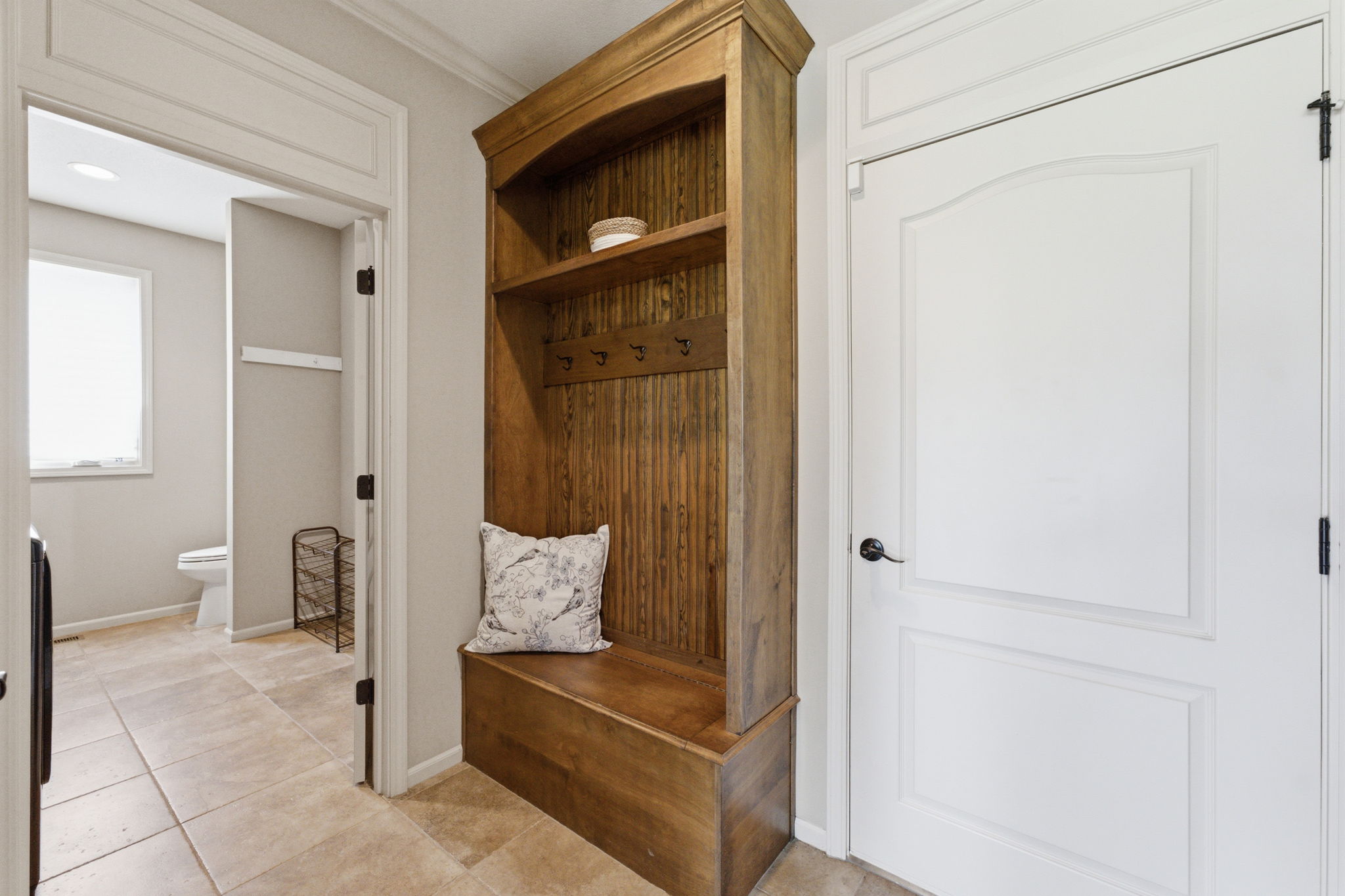 23 Mudroom 01