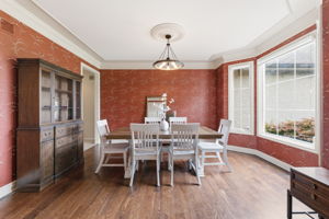 09 Dining Room 01