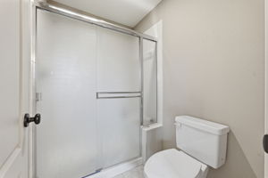 33 Bathroom 3 02