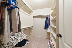 40 Bedroom 4 Walk-In Closet 01