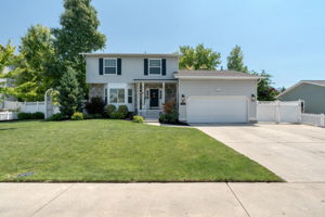  Photo 0