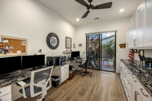  Photo 48