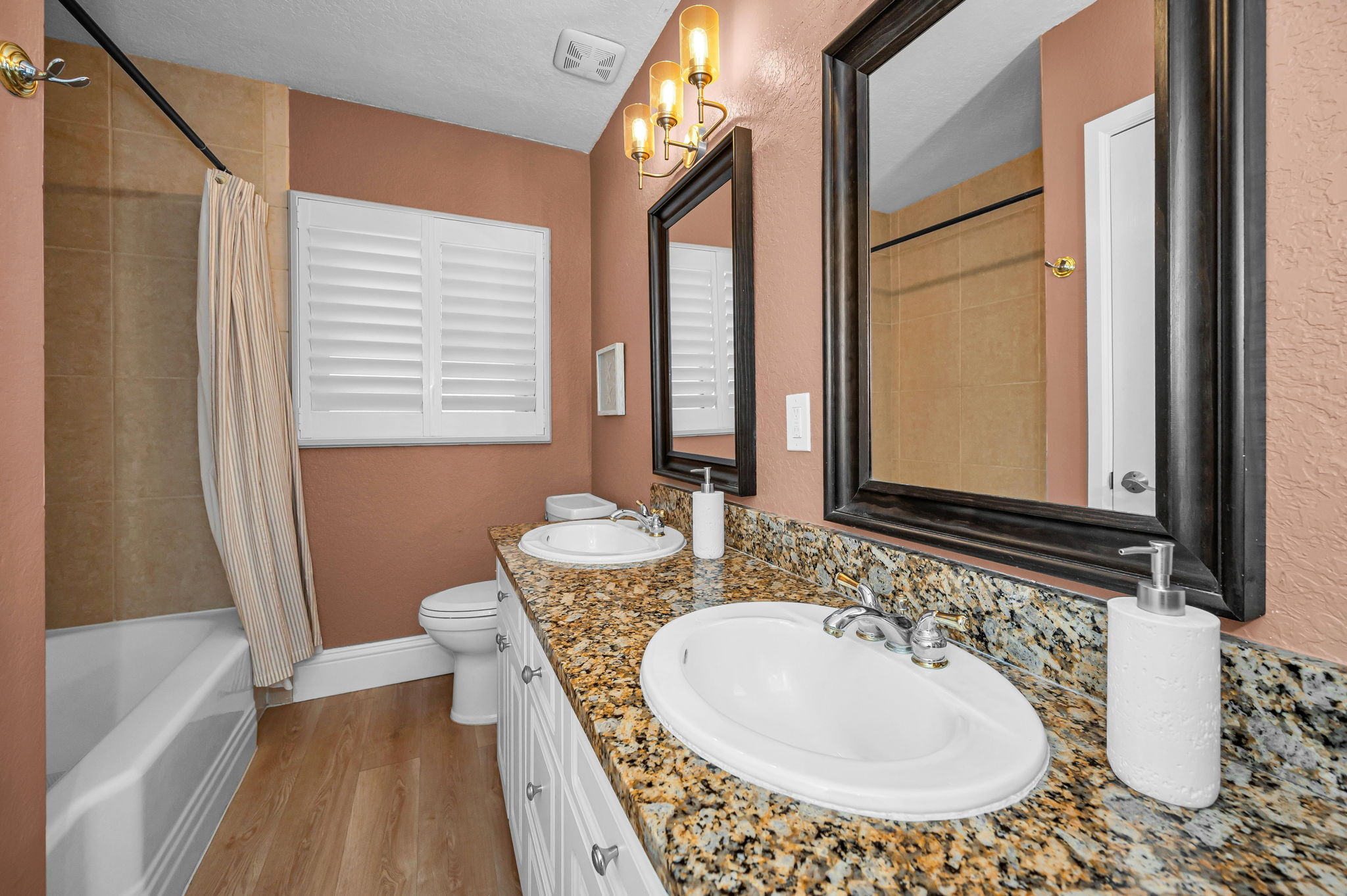 Bathroom2