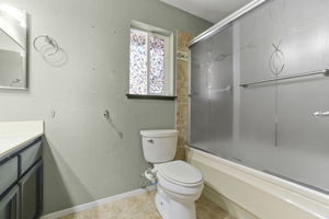  Photo 37
